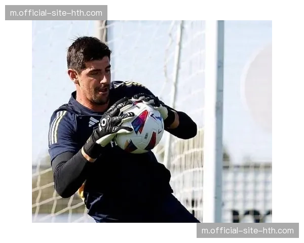 皇马后防线伤病潮影响战术部署 临时变阵四四二难掩防守漏洞